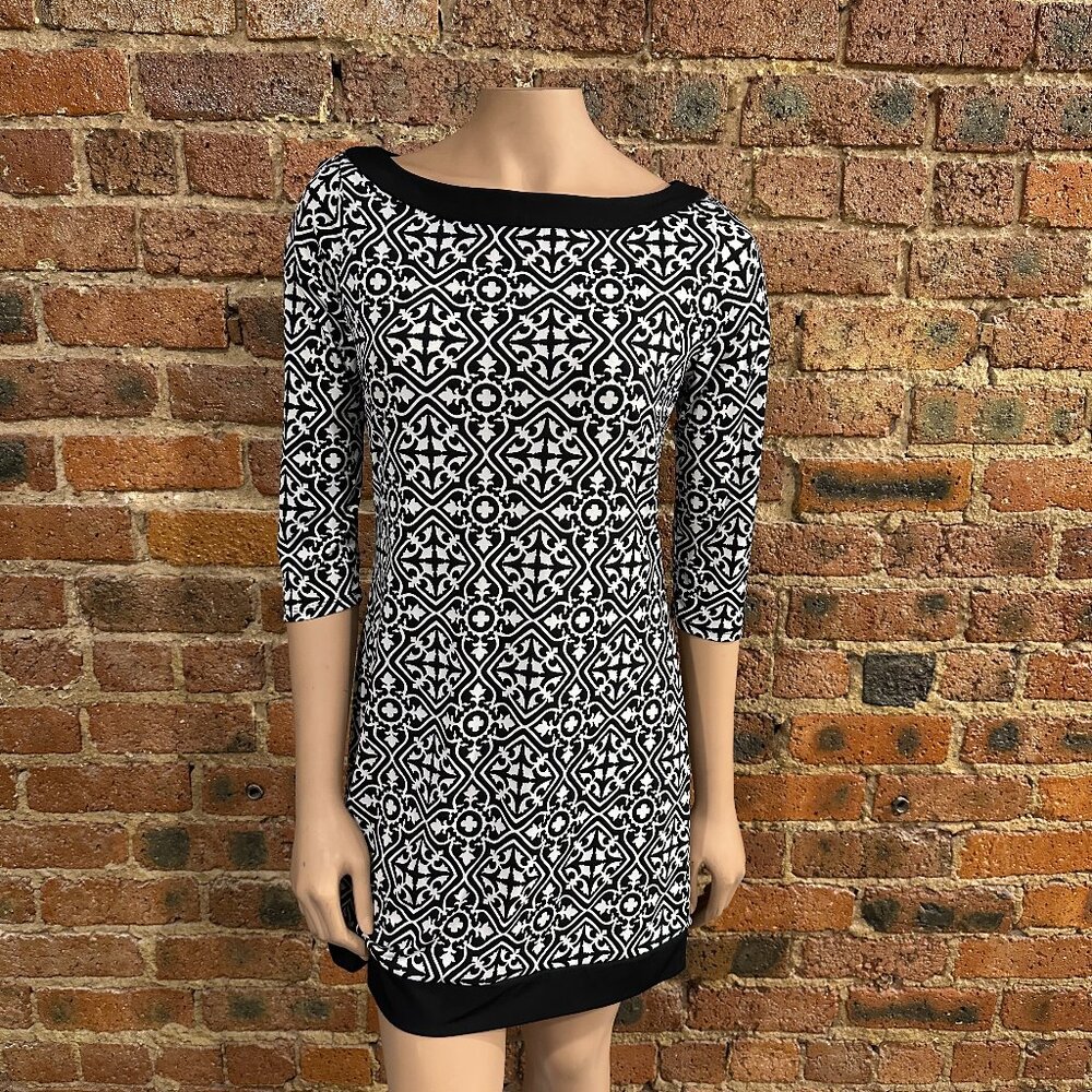 VGC White House Black Market Black & White 3/4 Sleeve Dress Sz Small